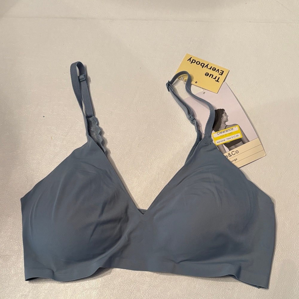 True & Co. Wireless V-neck Bralette in Slate Blue